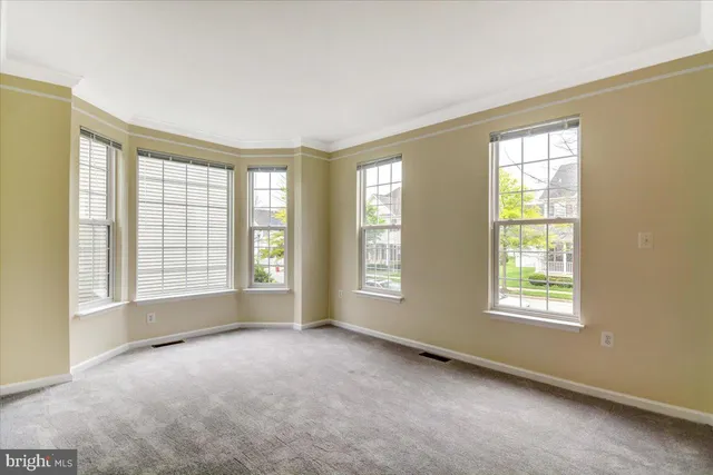 $2,895 | 240 Davis Street, Charles Town, WV 25414