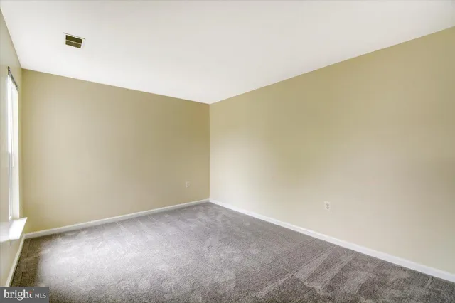 $2,895 | 240 Davis Street, Charles Town, WV 25414