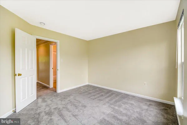 $2,695 | 240 Davis Street, Charles Town, WV 25414