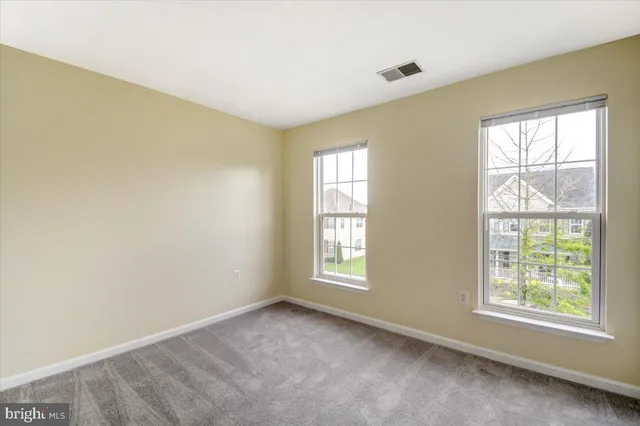 $2,895 | 240 Davis Street, Charles Town, WV 25414