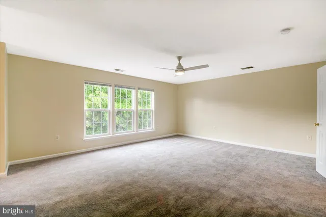 $2,895 | 240 Davis Street, Charles Town, WV 25414