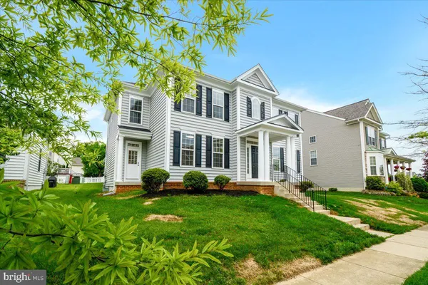 $2,695 | 240 Davis Street, Charles Town, WV 25414