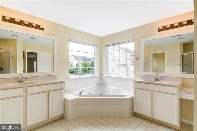 $2,895 | 240 Davis Street, Charles Town, WV 25414