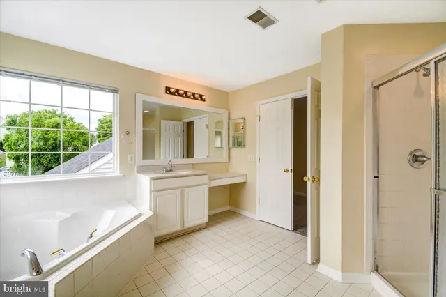 $2,895 | 240 Davis Street, Charles Town, WV 25414