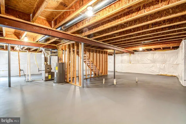 $2,895 | 240 Davis Street, Charles Town, WV 25414