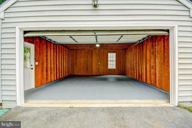 $2,895 | 240 Davis Street, Charles Town, WV 25414