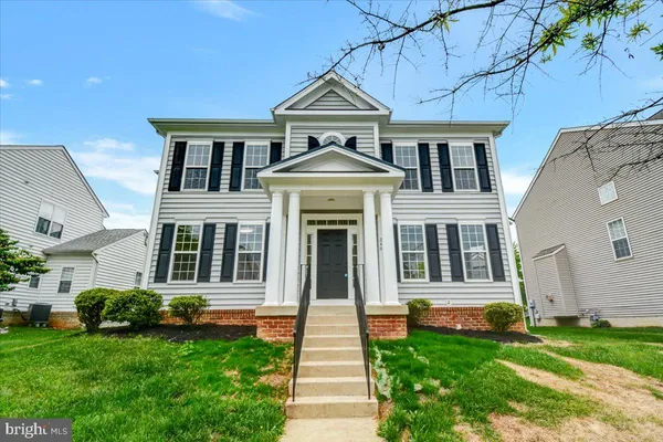 $2,695 | 240 Davis Street, Charles Town, WV 25414