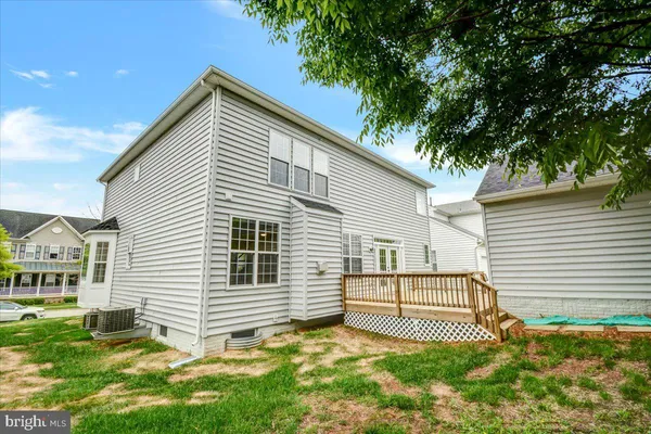 $2,695 | 240 Davis Street, Charles Town, WV 25414