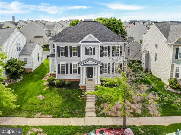 $2,695 | 240 Davis Street, Charles Town, WV 25414