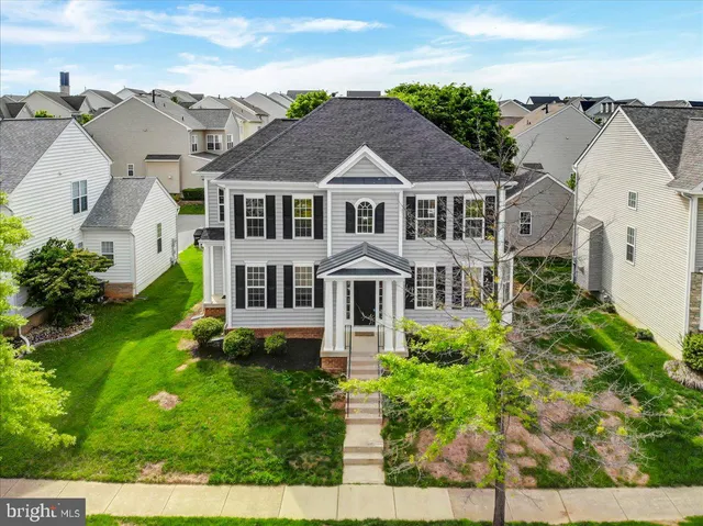 $2,895 | 240 Davis Street, Charles Town, WV 25414