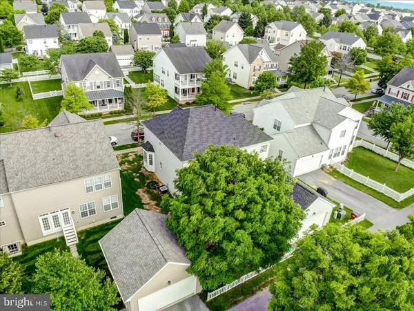 $2,695 | 240 Davis Street, Charles Town, WV 25414