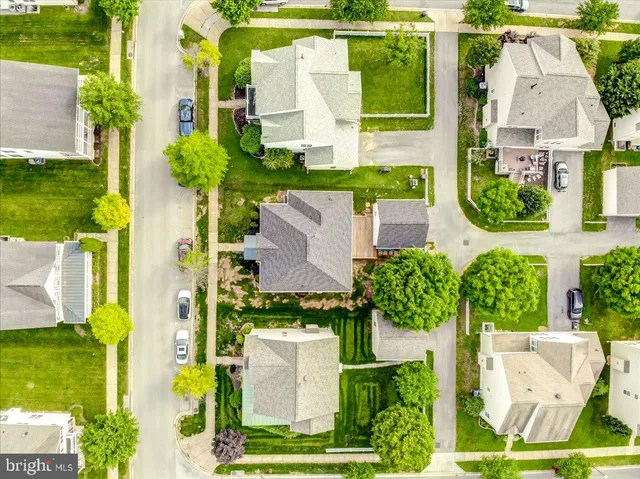 $2,895 | 240 Davis Street, Charles Town, WV 25414