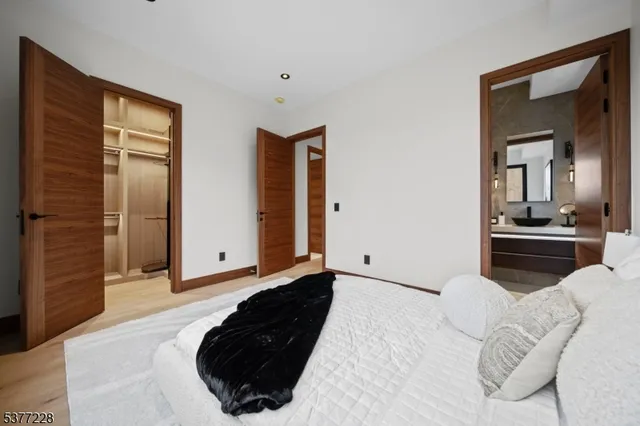 $1,399,000 | 91 Hancock Avenue, Unit 1, Jersey City, NJ 07307