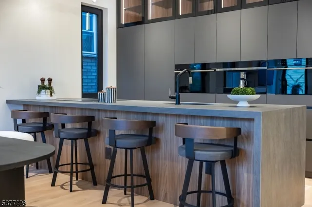 $1,399,000 | 91 Hancock Avenue, Unit 1, Jersey City, NJ 07307