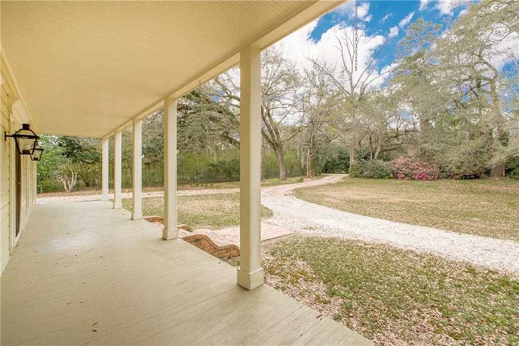 20076 Brunning Road Covington, LA 70435 - Photo 5 of 32 Gallery Image 5