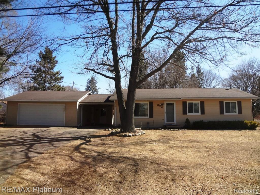320 Mann Street Pinckney, MI 48169 - Photo 1 of 16 FRONT VIEW