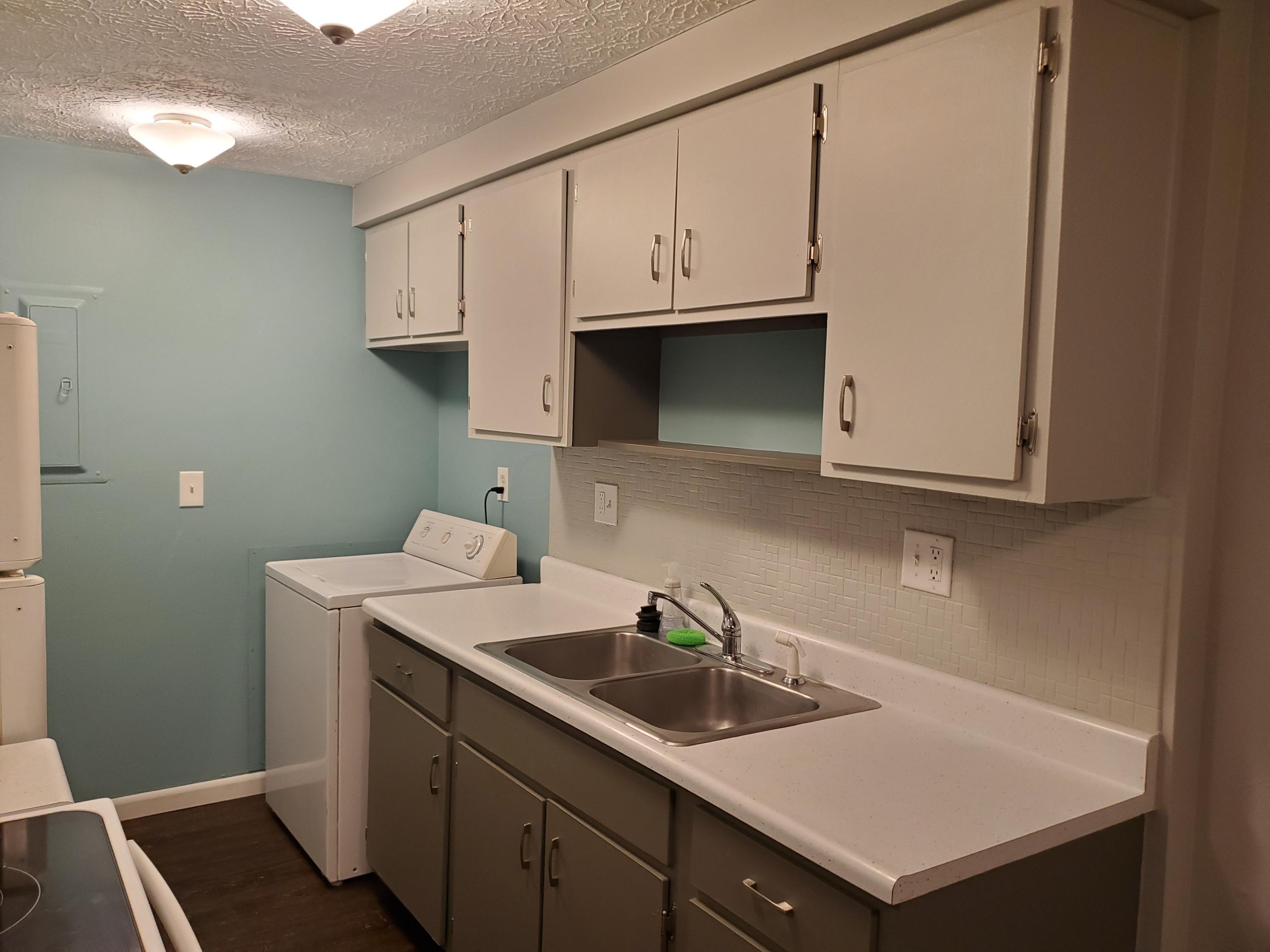 659 Cherry Ridge Road, Unit A Columbus, OH 43228 - Photo 7 of 13 Gallery Image 7