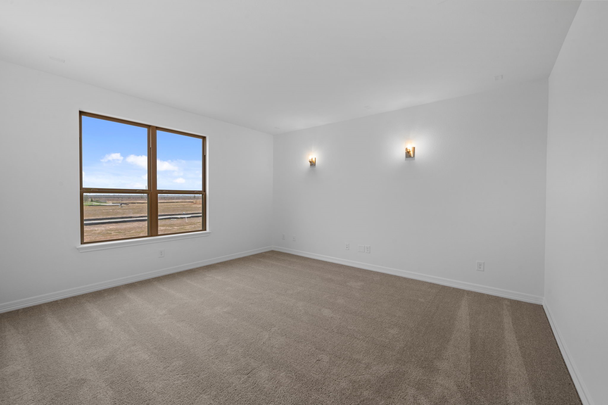 7727 Jade Crst Drive Angleton, TX 77515 - Photo 18 of 20 an empty room with a window