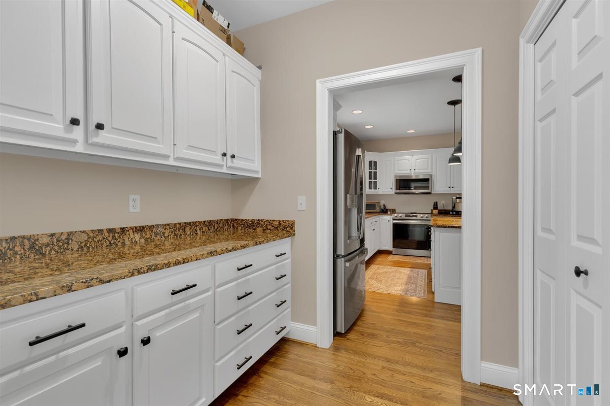2 Chapman Chase Windsor Locks, CT 06096 - Photo 17 of 40