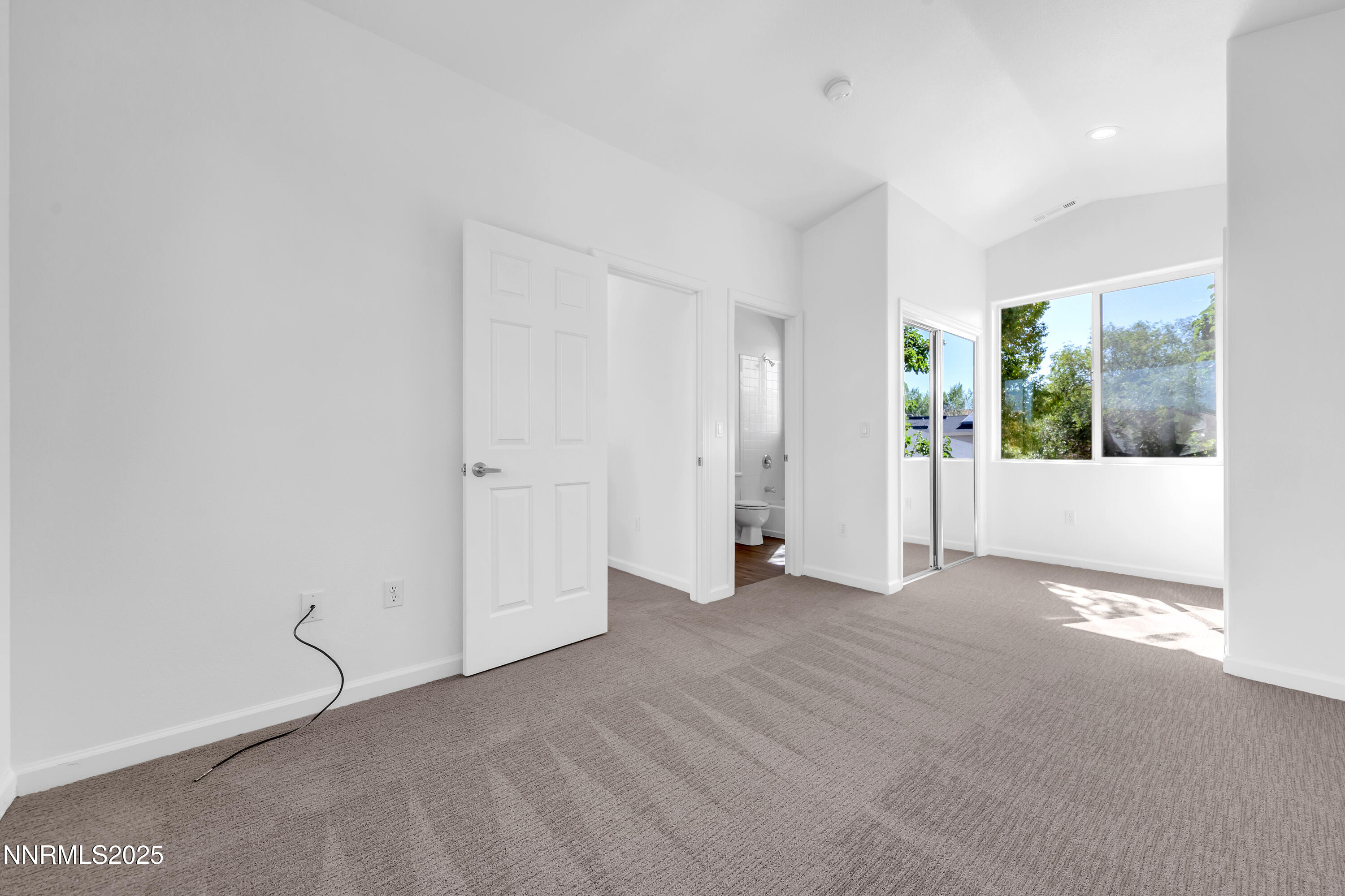 520 Warren Court Reno, NV 89509 - Photo 24 of 42 an empty room with windows