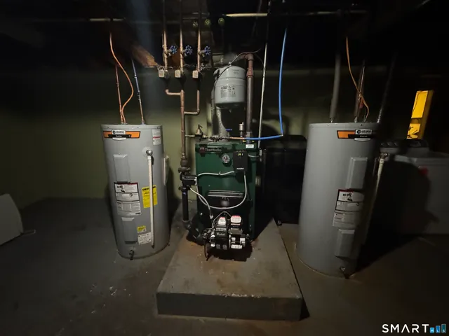 $459,000 | 381 Highway 2, Preston, CT 06365