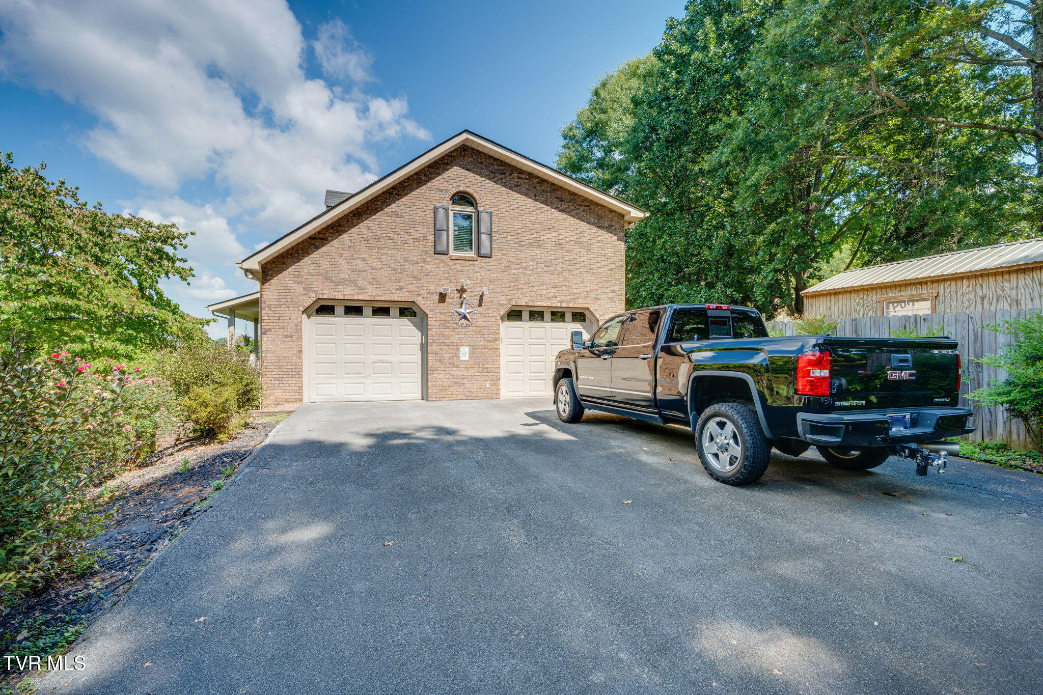 206 Spring Valley Road Unicoi, TN 37692 - Photo 38 of 53 2 car Garage