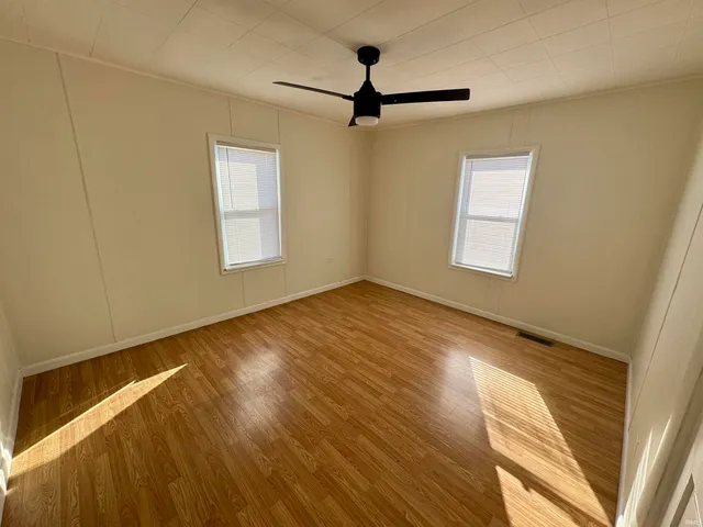 $124,900 | 415 East Oak Street, Oakland City, IN 47660