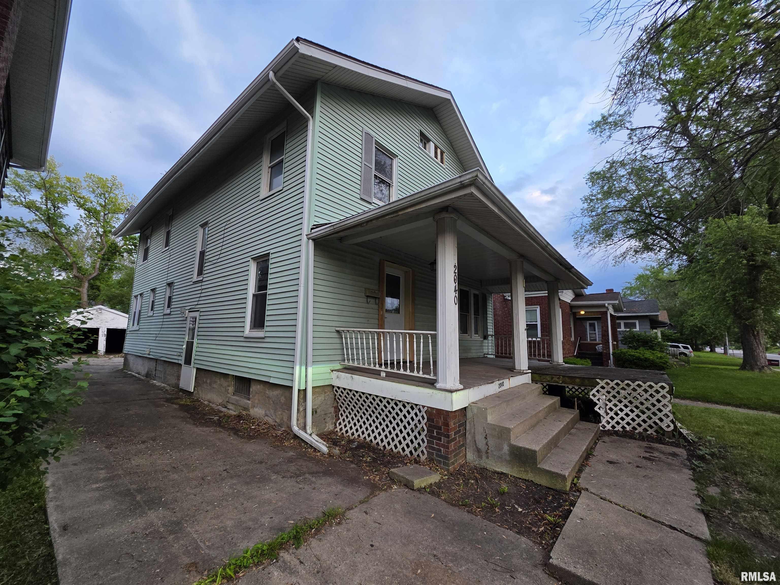 2040 South 5th Street Springfield, IL 62703 - Photo 3 of 28
