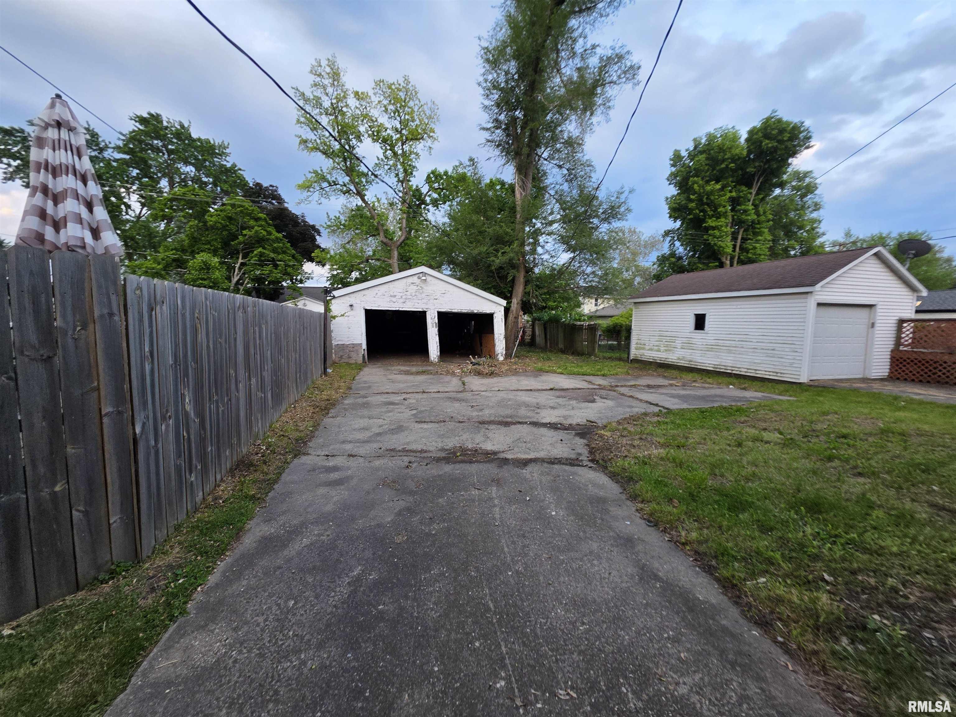 2040 South 5th Street Springfield, IL 62703 - Photo 4 of 28