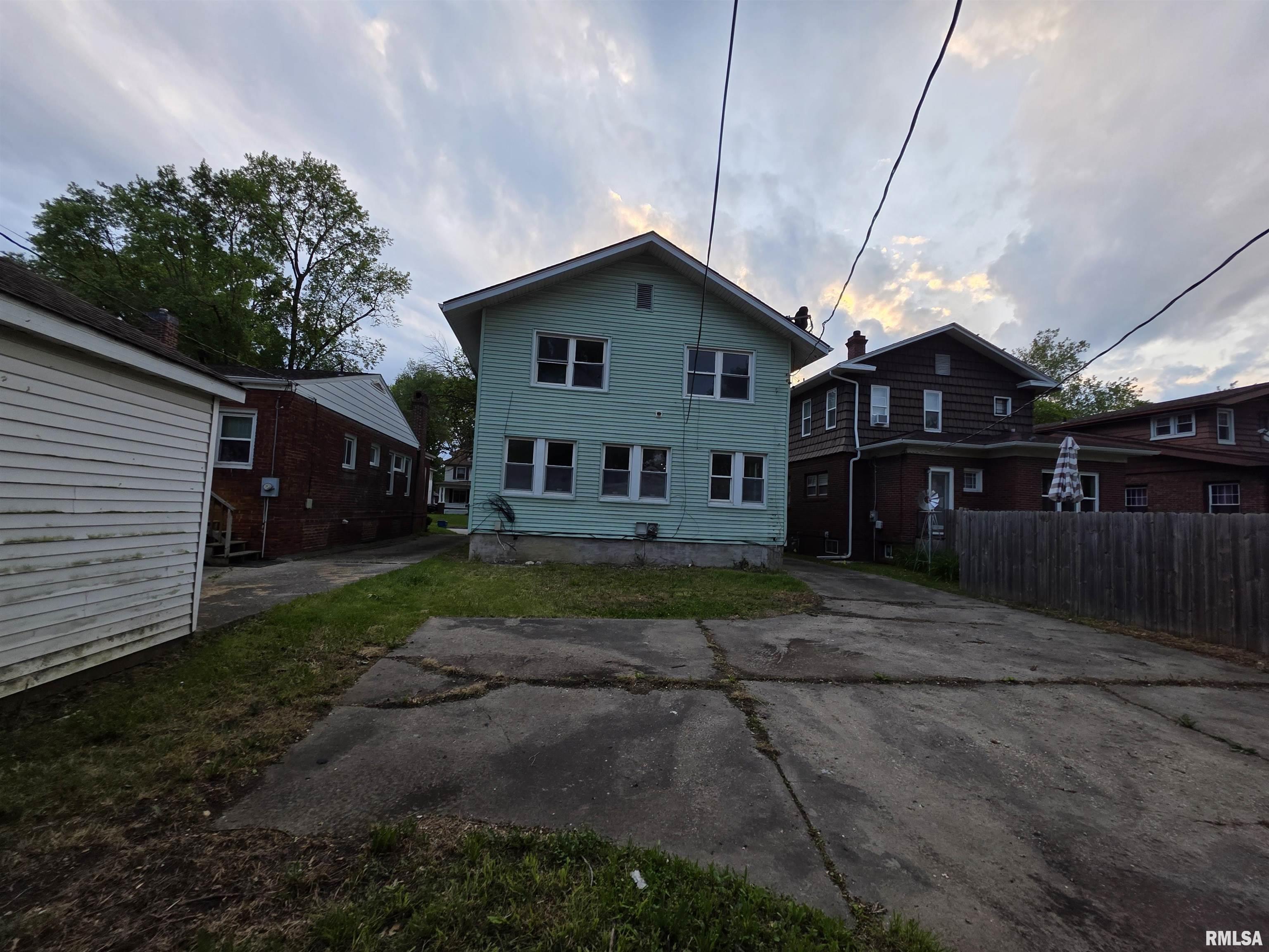 2040 South 5th Street Springfield, IL 62703 - Photo 5 of 28