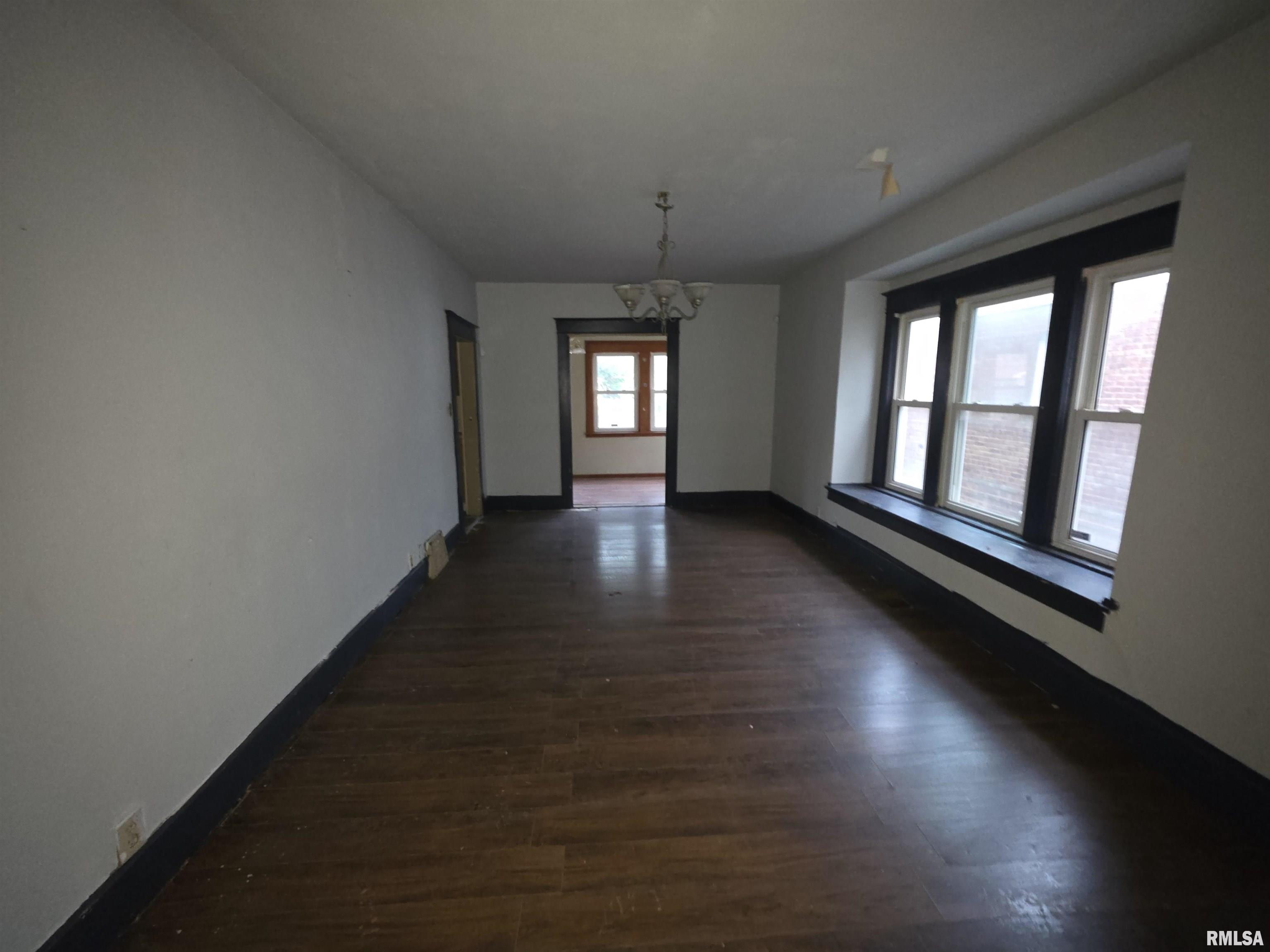 2040 South 5th Street Springfield, IL 62703 - Photo 10 of 28
