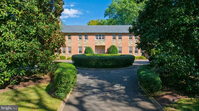 $27,500 | 221 Chain Bridge Road, McLean, VA 22101