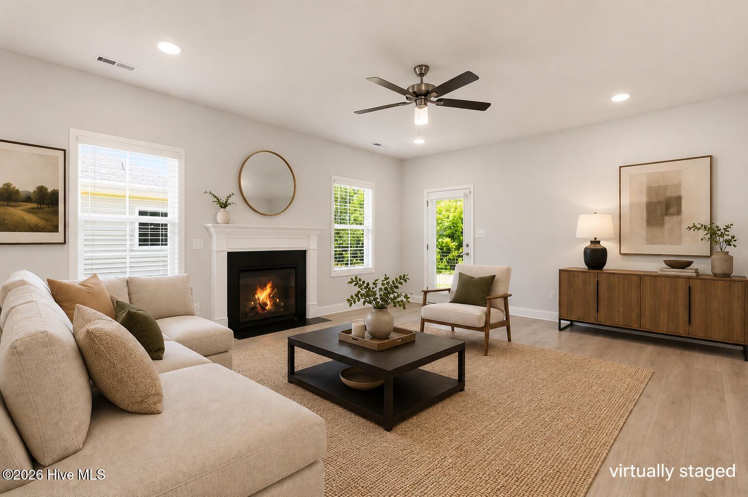 1011 Hot Rod Road New Bern, NC 28562 - Photo 2 of 40 Living Room