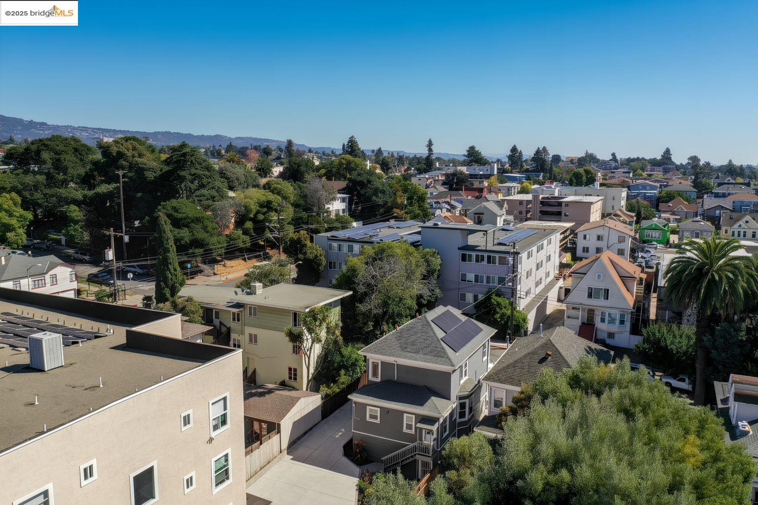 1837 7th Avenue Oakland, CA 94606 - Photo 35 of 42 a view of a city