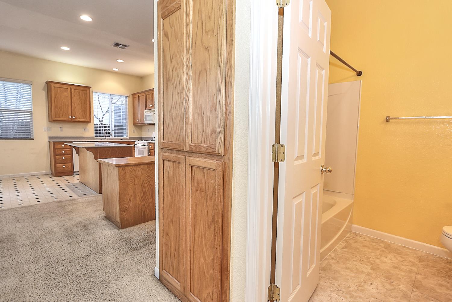 331 Unity Circle Sacramento, CA 95833 - Photo 34 of 77