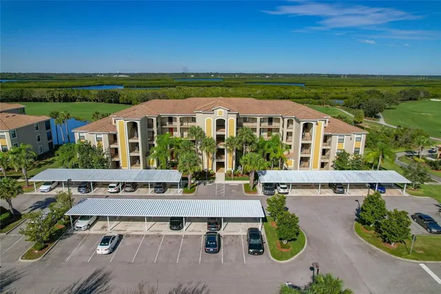 $2,150 | 7121 River Hammock Drive, Unit 102, Bradenton, FL 34212