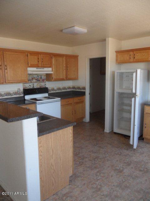 754 West Riverside Street Phoenix, AZ 85041 - Photo 3 of 8 3