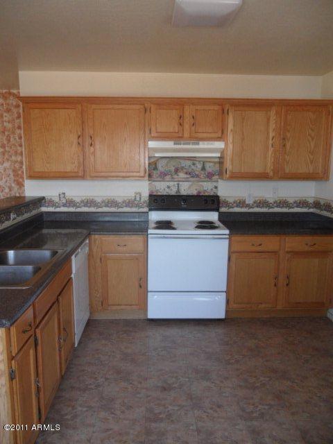 754 West Riverside Street Phoenix, AZ 85041 - Photo 4 of 8 4
