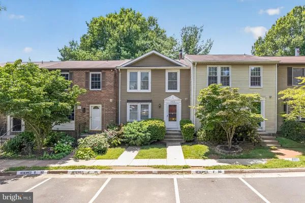 $3,100 | 7973 Tyson Oaks Circle, Vienna, VA 22182