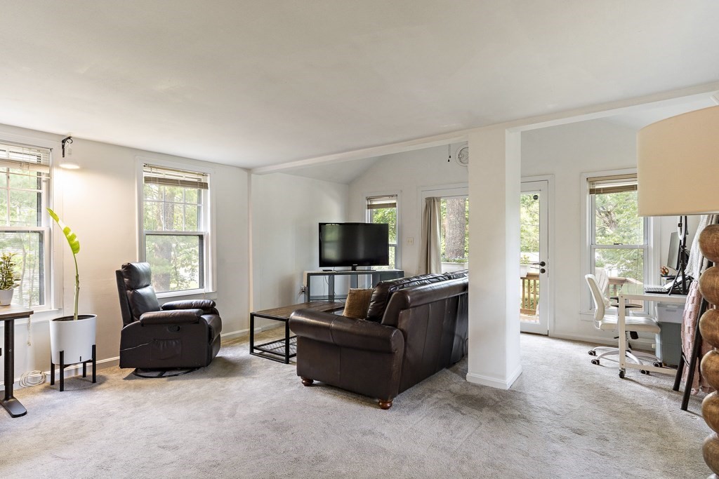 36 Elm Road Westford, MA 01886 - Photo 5 of 28