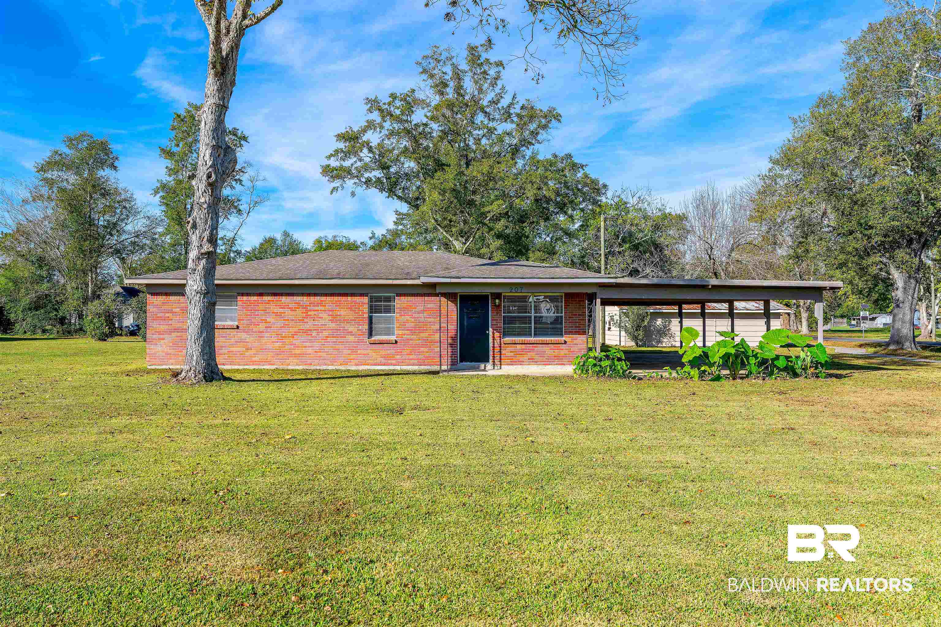 207 Northeast 3rd Street Summerdale, AL 36580 - Photo 2 of 33