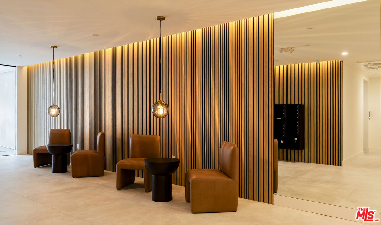 3649 Regal Place, Unit 503 Los Angeles, CA 90068 - Photo 5 of 40 a bathroom with a mirror