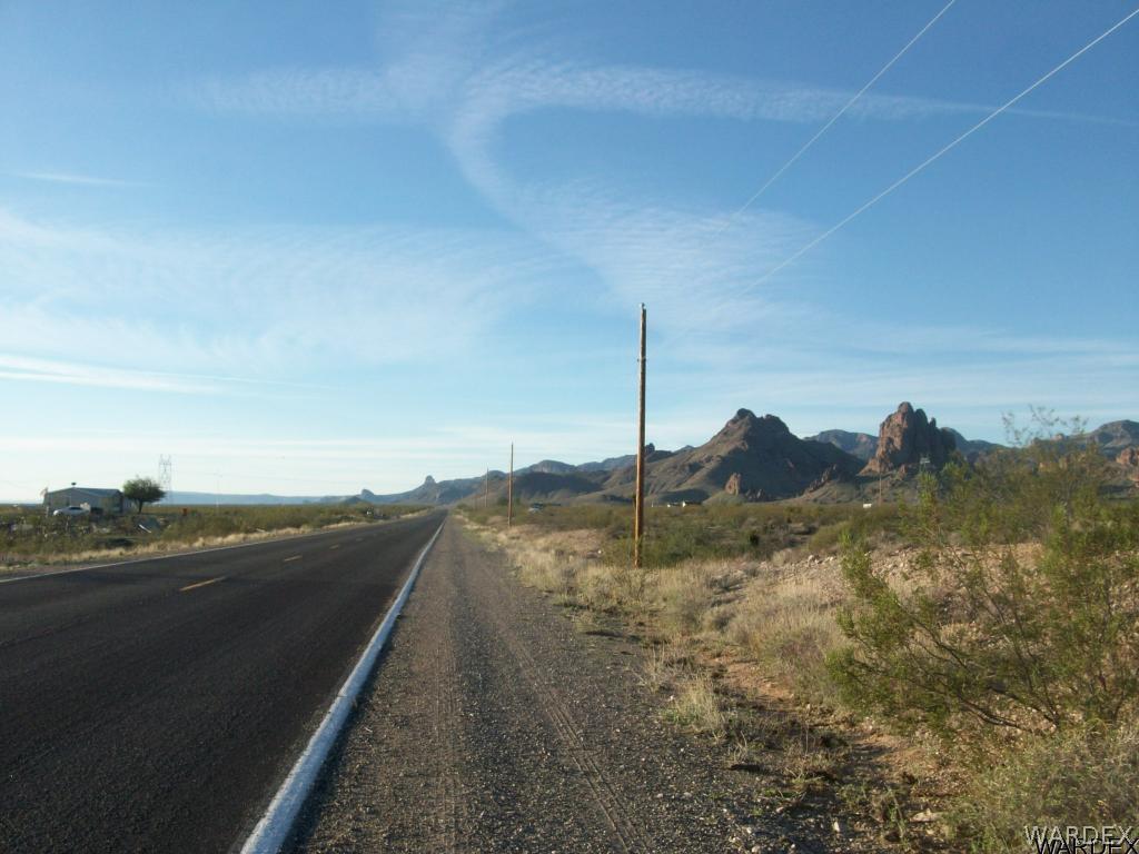 1900 Egar Road Golden Valley, AZ 86413 - Photo 3 of 9