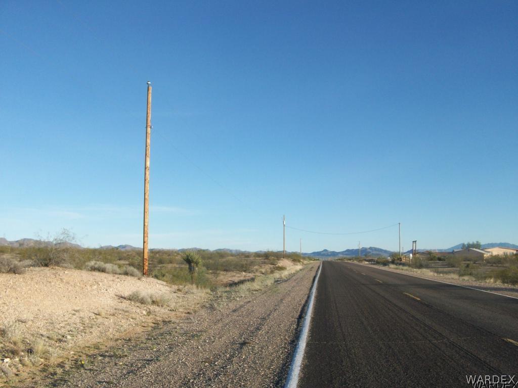 1900 Egar Road Golden Valley, AZ 86413 - Photo 4 of 9