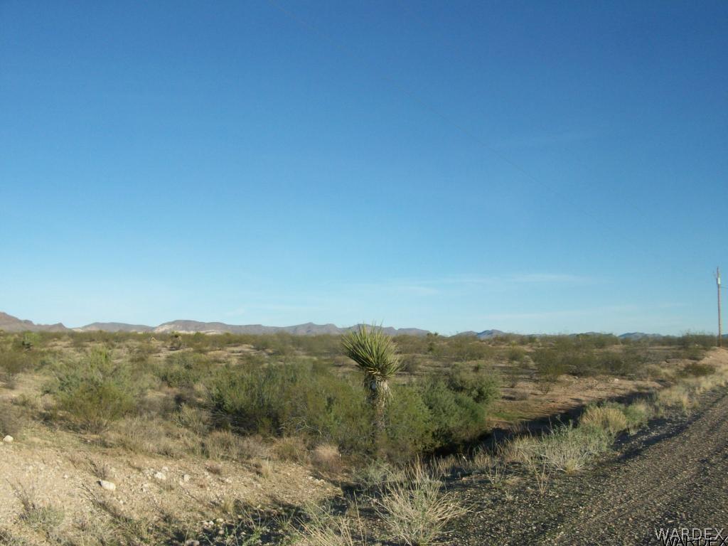 1900 Egar Road Golden Valley, AZ 86413 - Photo 5 of 9