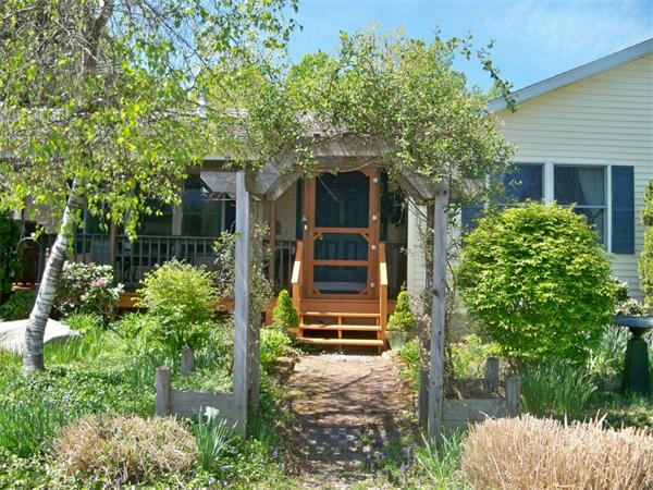 208 Couch Brook Road Bernardston, MA 01337 - Photo 8 of 30 Gallery Image 8