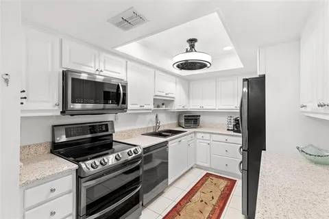$315,000 | 3143 37th Lane South, Unit B, St. Petersburg, FL 33711