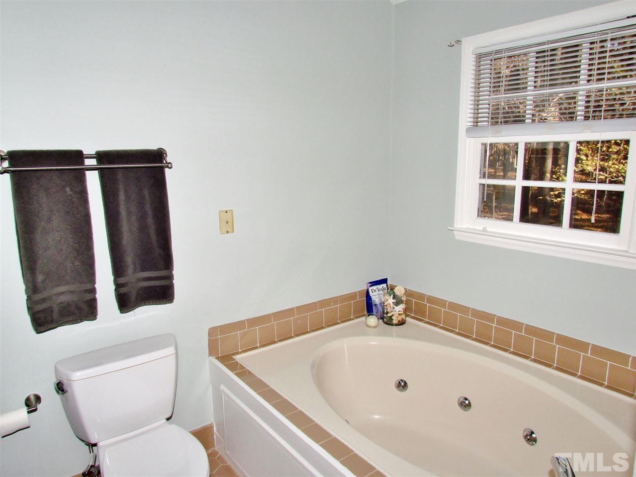 5000 Field And Stream Road Raleigh, NC 27613 - Photo 17 of 25