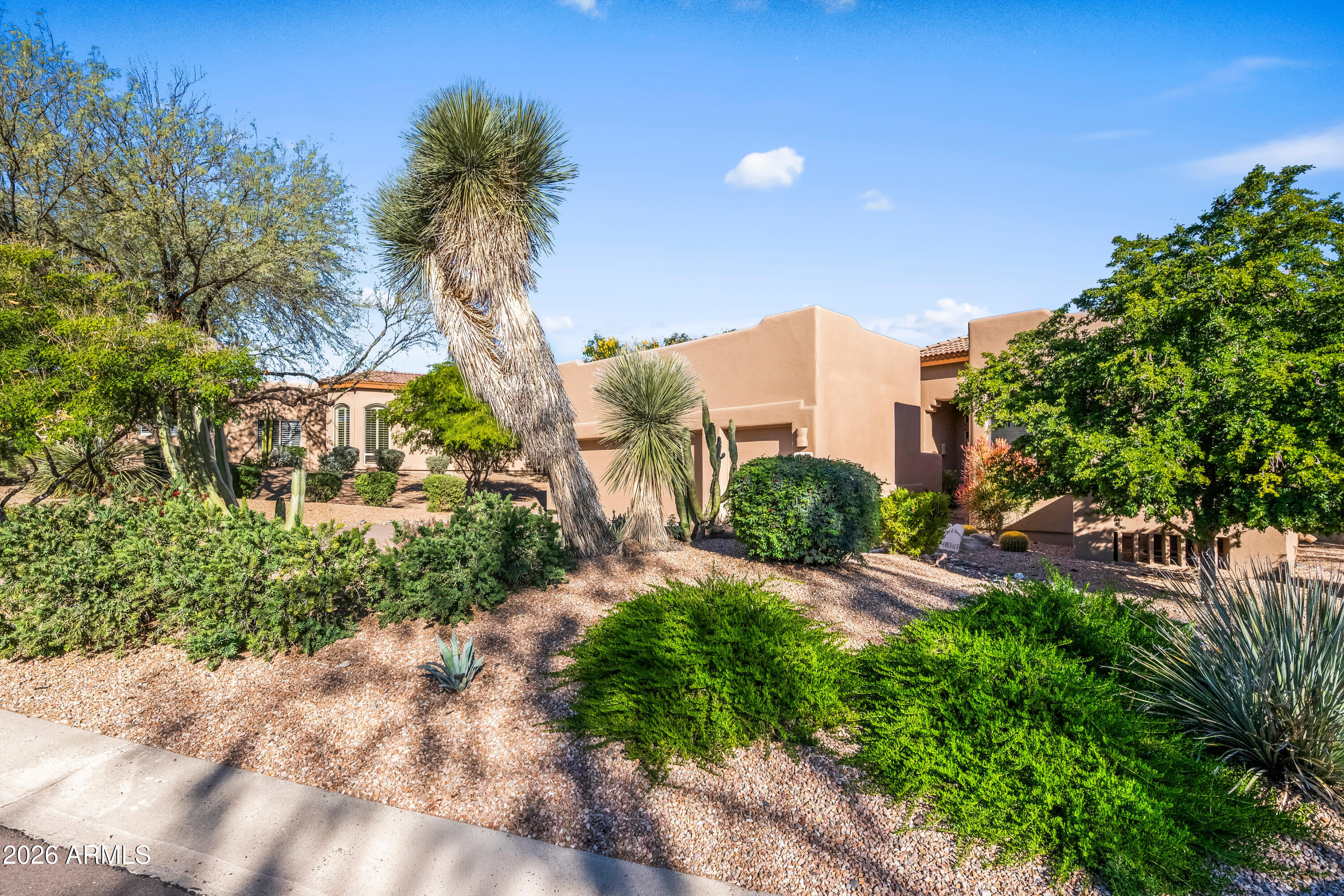 18926 East Quartz Way Rio Verde, AZ 85263 - Photo 4 of 44 Nice landscaping