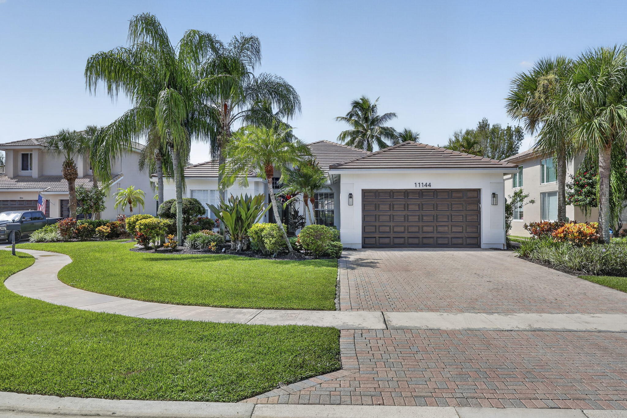 1-web-or-mls-BS1A0843